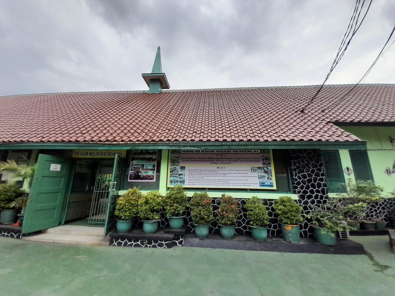 The street front of State Elementary School Menteng 01 in Jakarta, photographed in 2024.